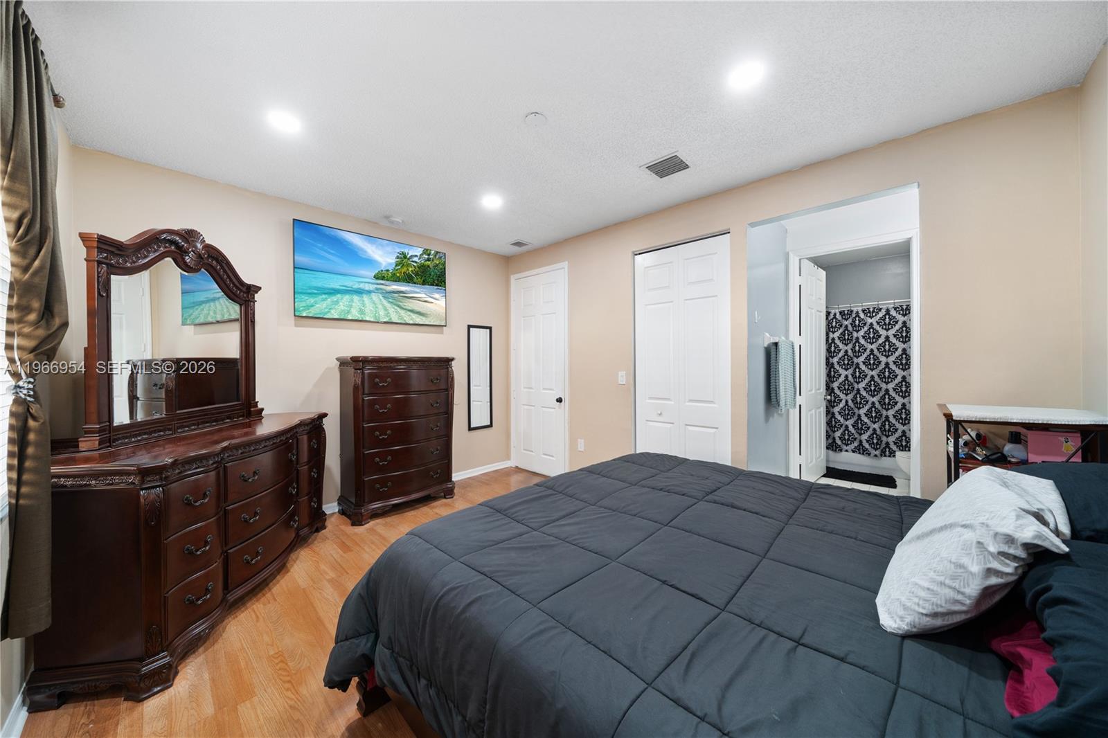 MARBELLA COVE - Residential