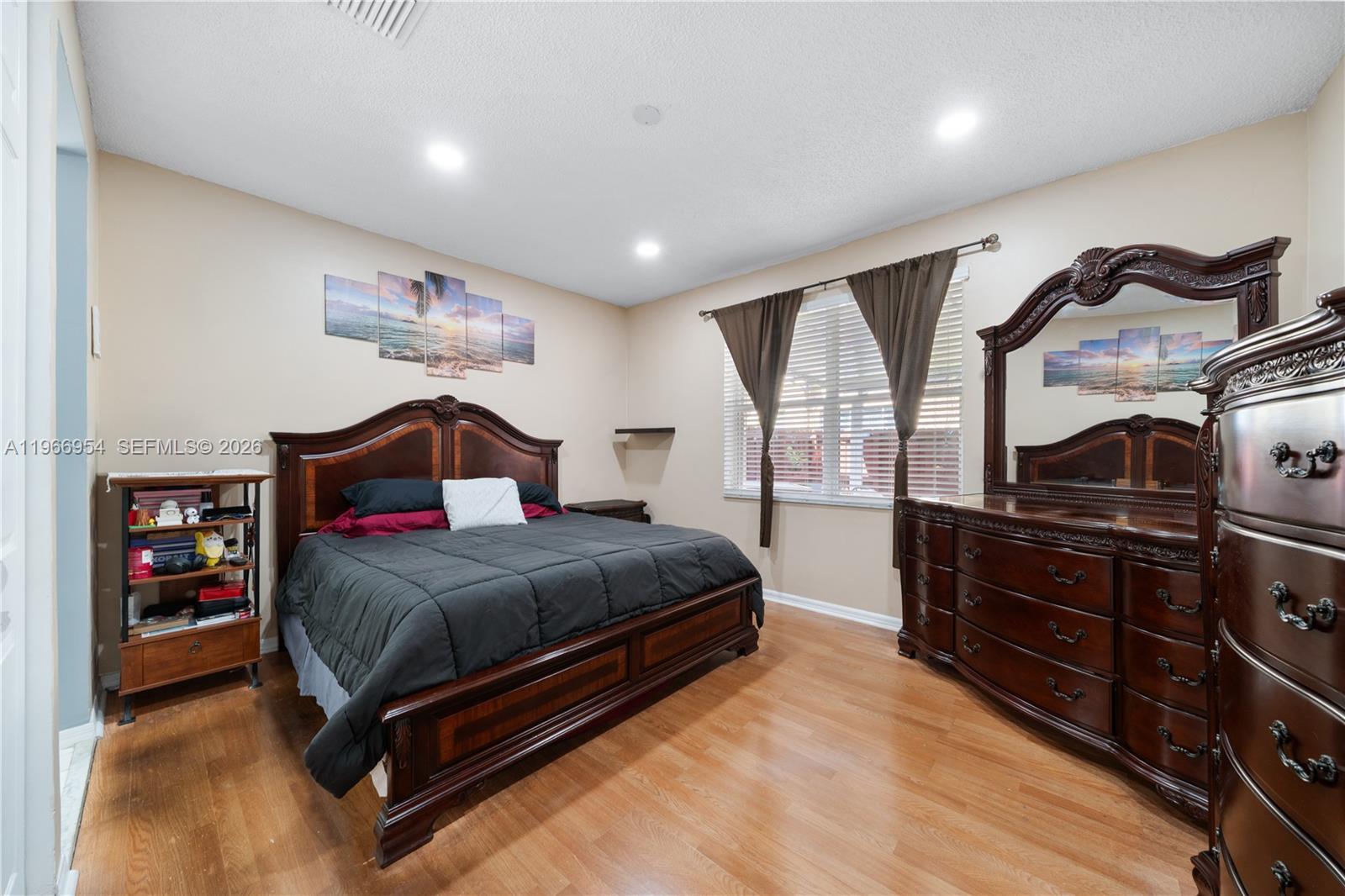 MARBELLA COVE - Residential