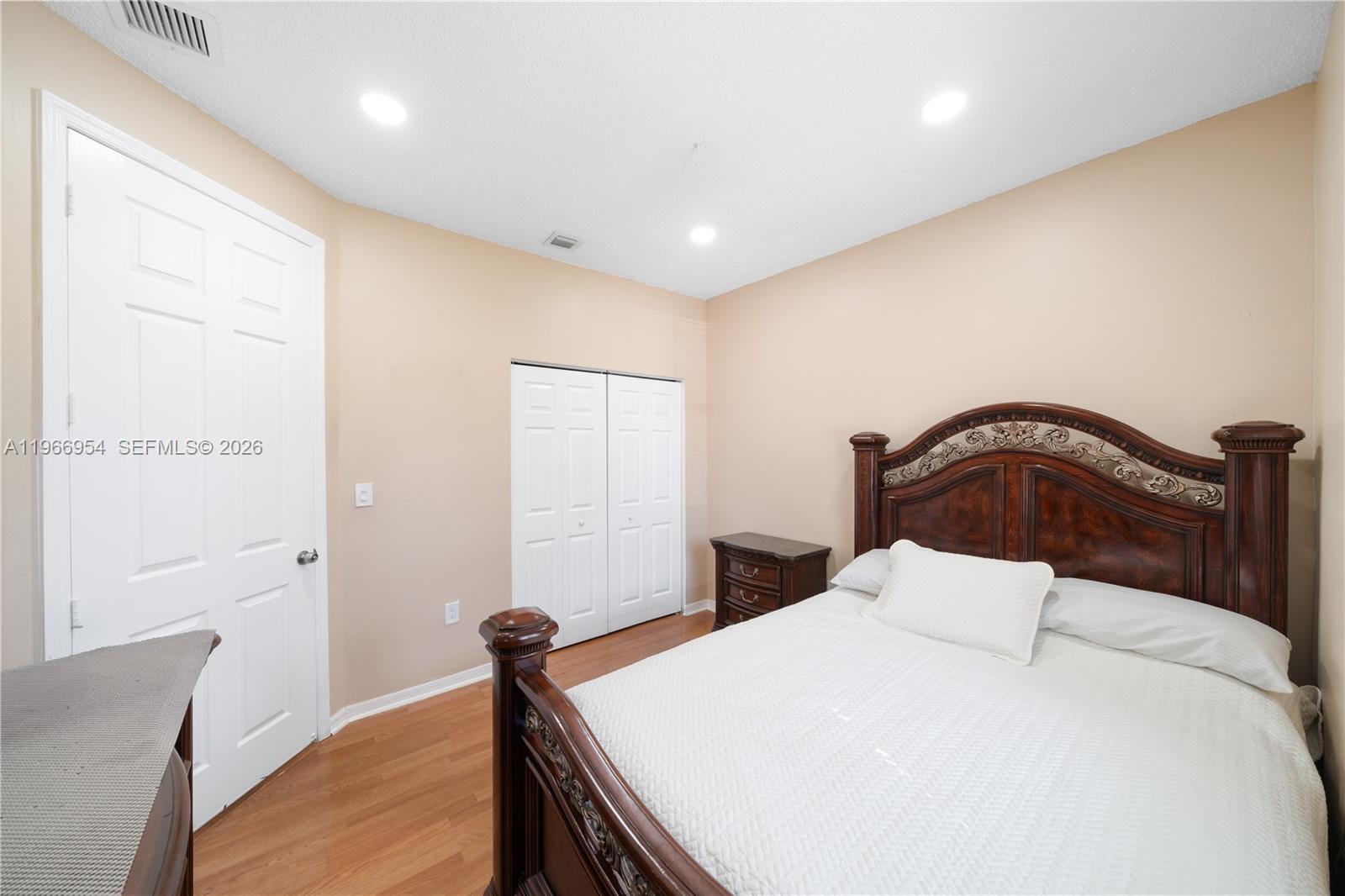 MARBELLA COVE - Residential