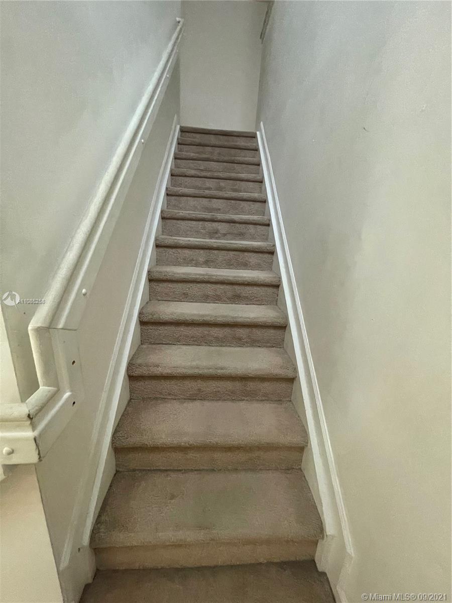 SAWGRASS LAKES - Residential Lease