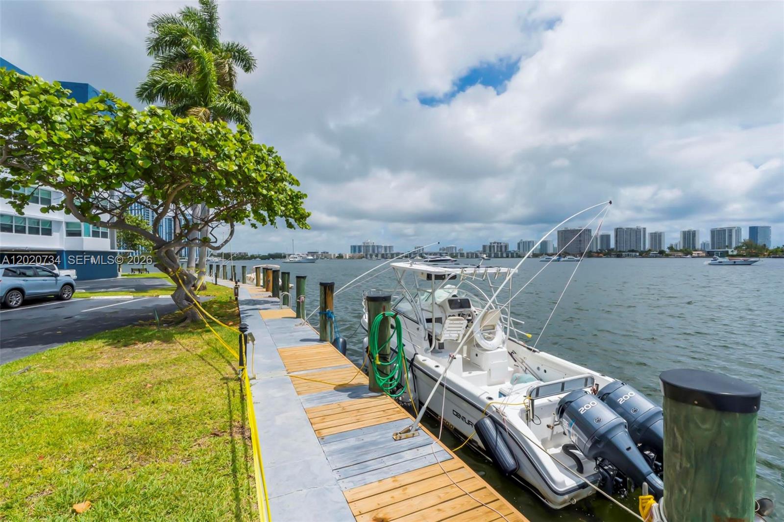 REEF EAST CONDO - Residential