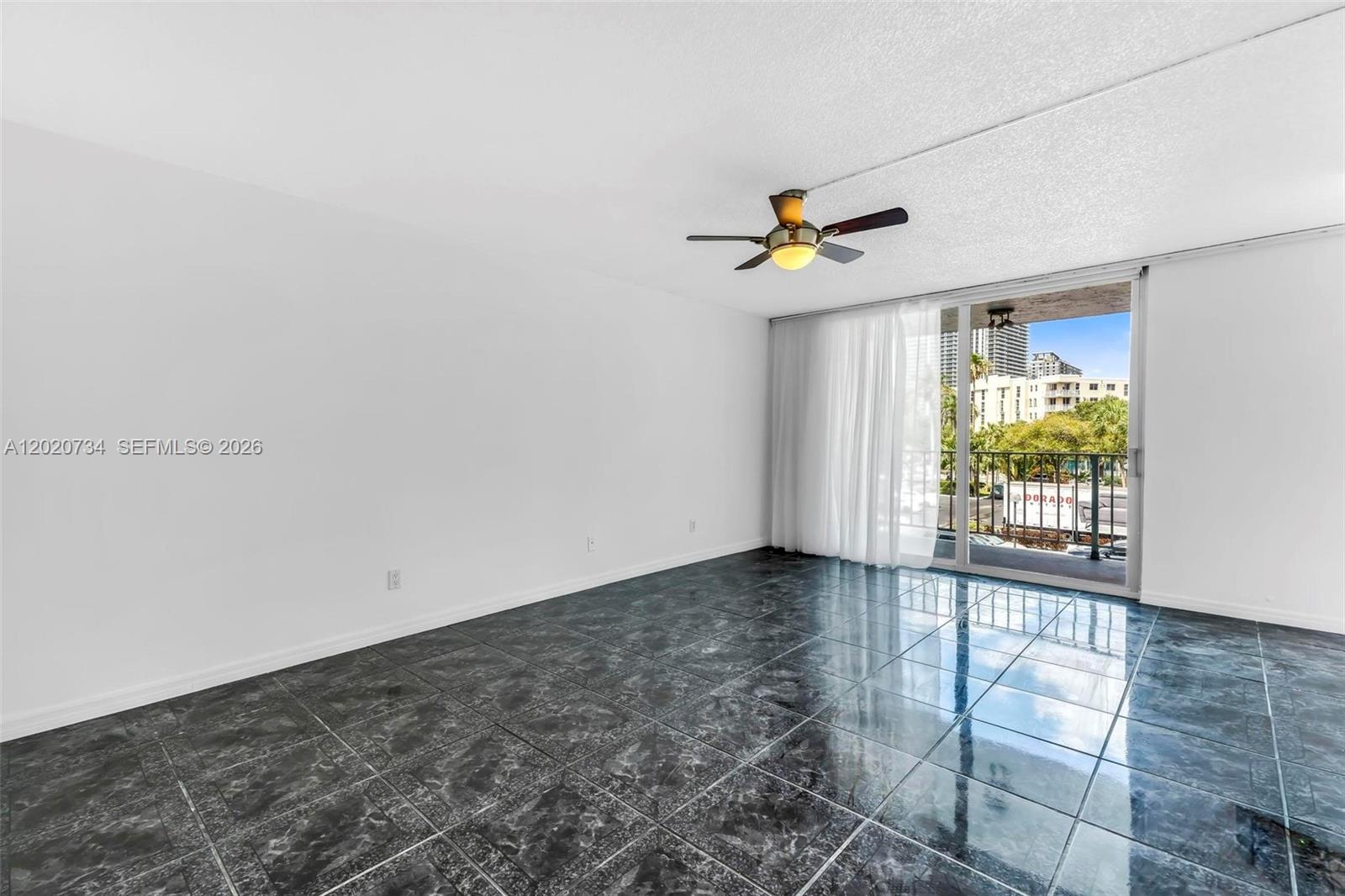 REEF EAST CONDO - Residential