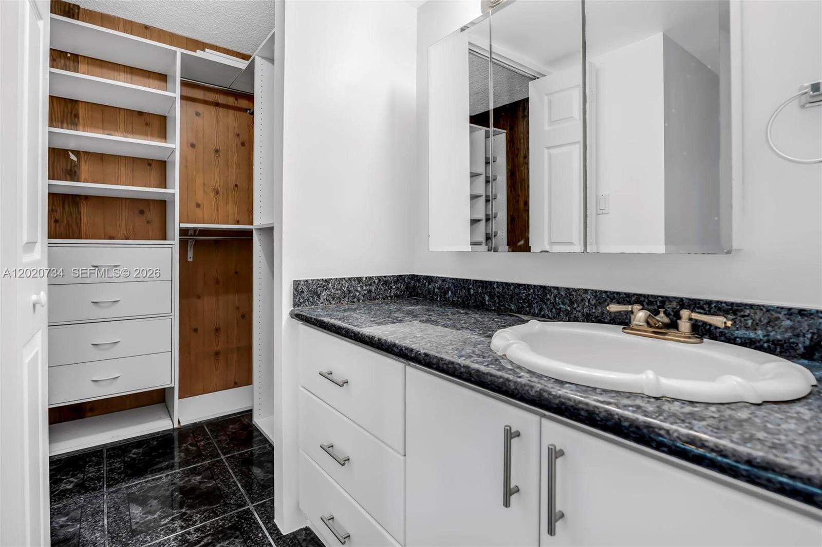 REEF EAST CONDO - Residential