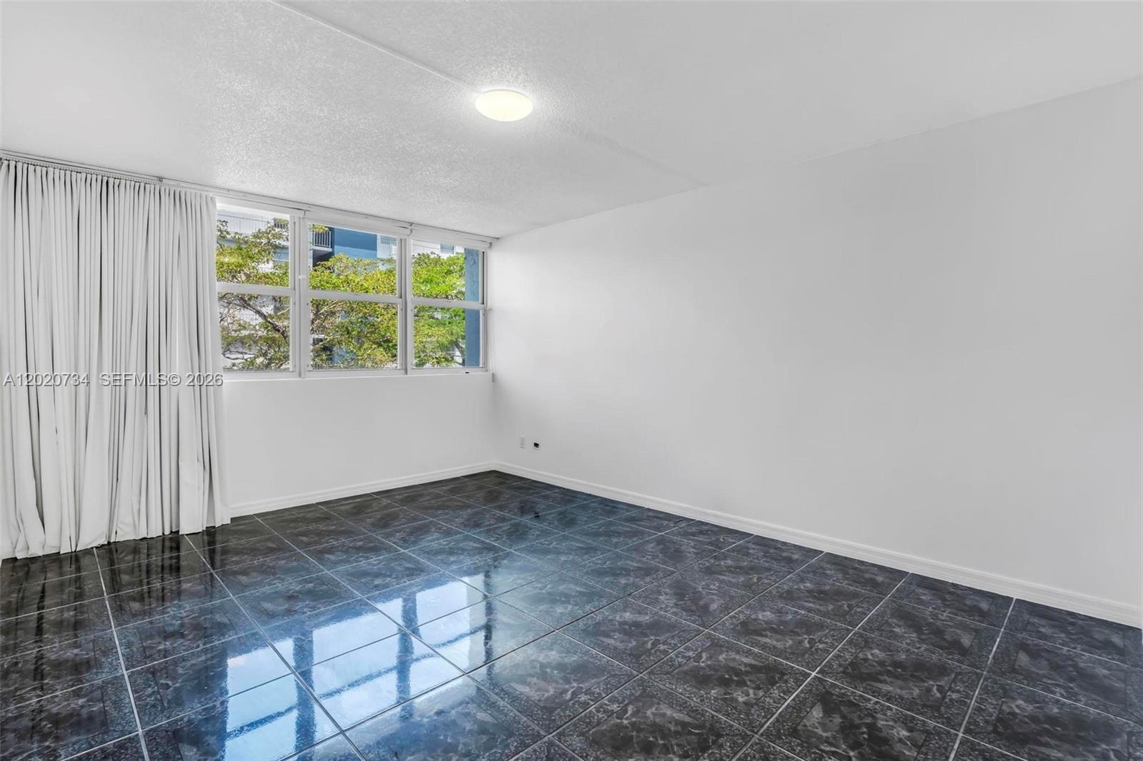 REEF EAST CONDO - Residential