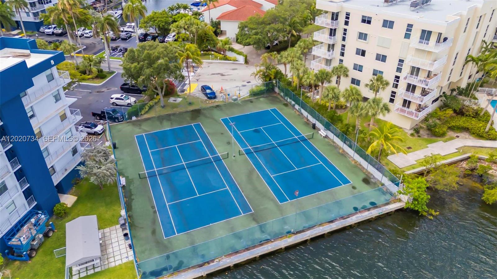 REEF EAST CONDO - Residential