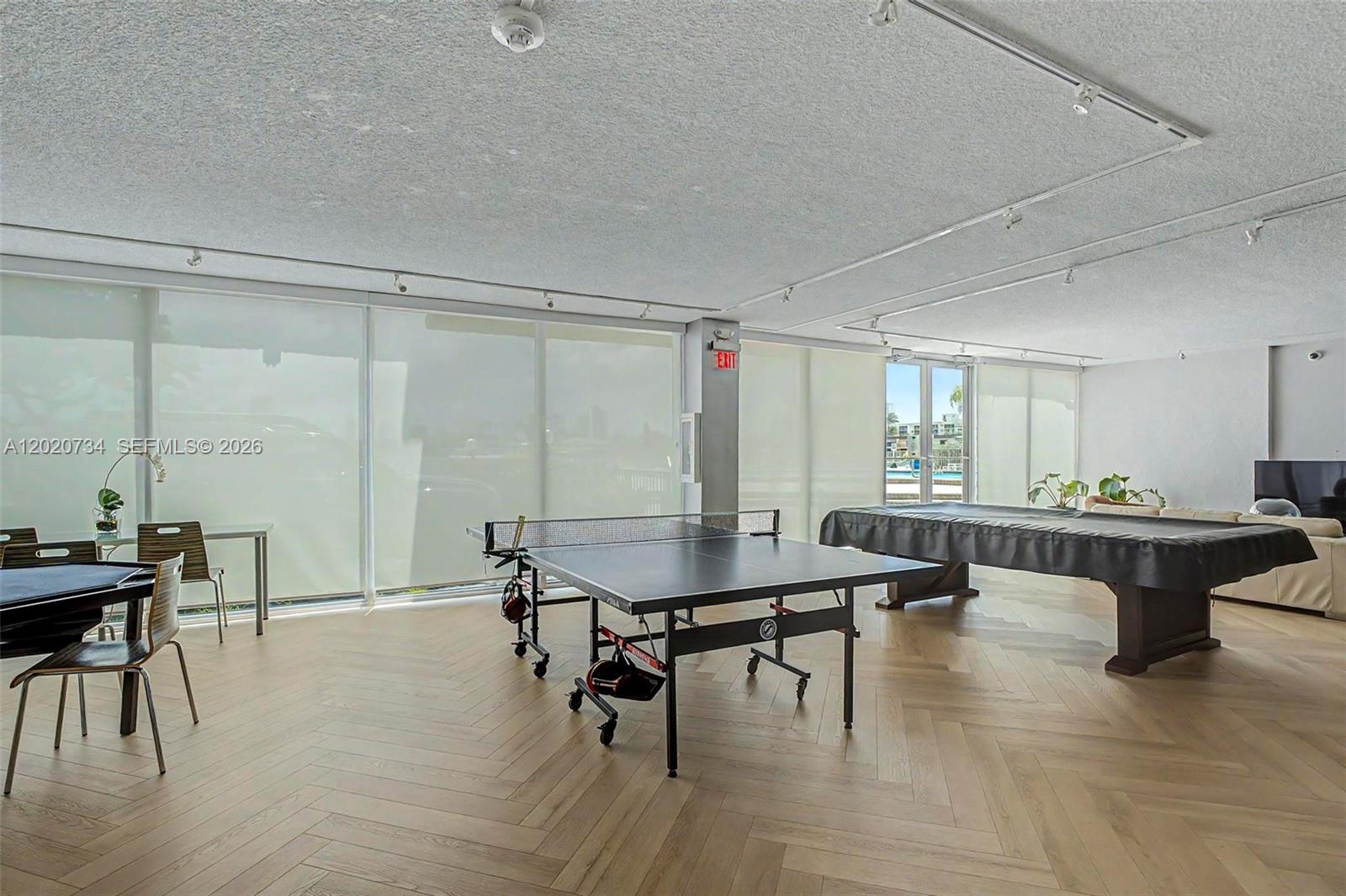 REEF EAST CONDO - Residential