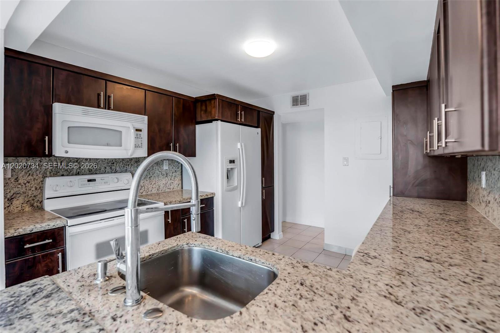 REEF EAST CONDO - Residential