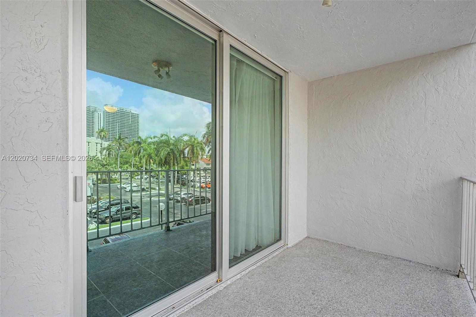 REEF EAST CONDO - Residential
