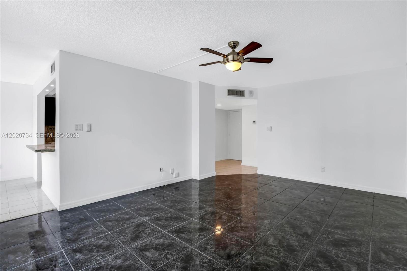 REEF EAST CONDO - Residential