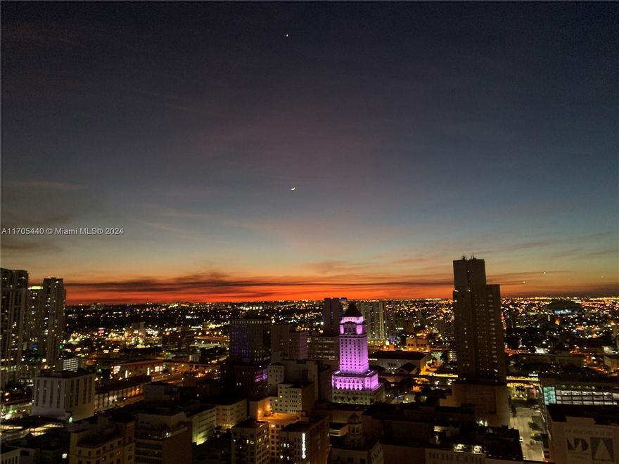 Best Price for a 2Beds/2Baths! Views from every room! Stunning Sunsets from a High-Floor Corner Residence in Downtown Miami. Unit offers breathtaking views and large floor plan over 1150 sqft. The living room is illuminated by two large sliding glass doors, welcoming an abundance of natural light and showcasing the vibrant energy of Downtown Miami. Enjoy captivating sunsets, and when night falls, the skyline sparkles. Key Features: Great location, high ceilings, open kitchen, In-unit washer/dryer, floor-to-ceiling glass, 24-hr front desk attendant, secured entry, rec room w/pool table, rooftop gym w/sauna, rooftop pool. **Sellers Special Incentive offering $10,000 towards your closing costs with a full-price offer!**