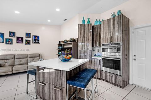 Single Family Residence in Miami FL 12961 208th Ln Ln 27.jpg