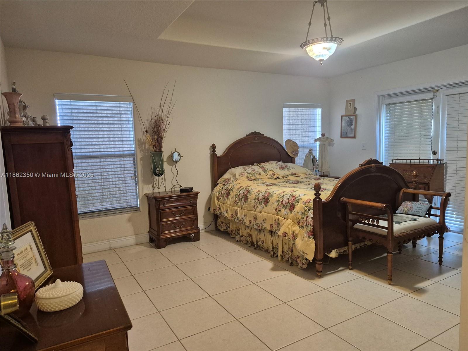 REDLANDS COVE - Residential