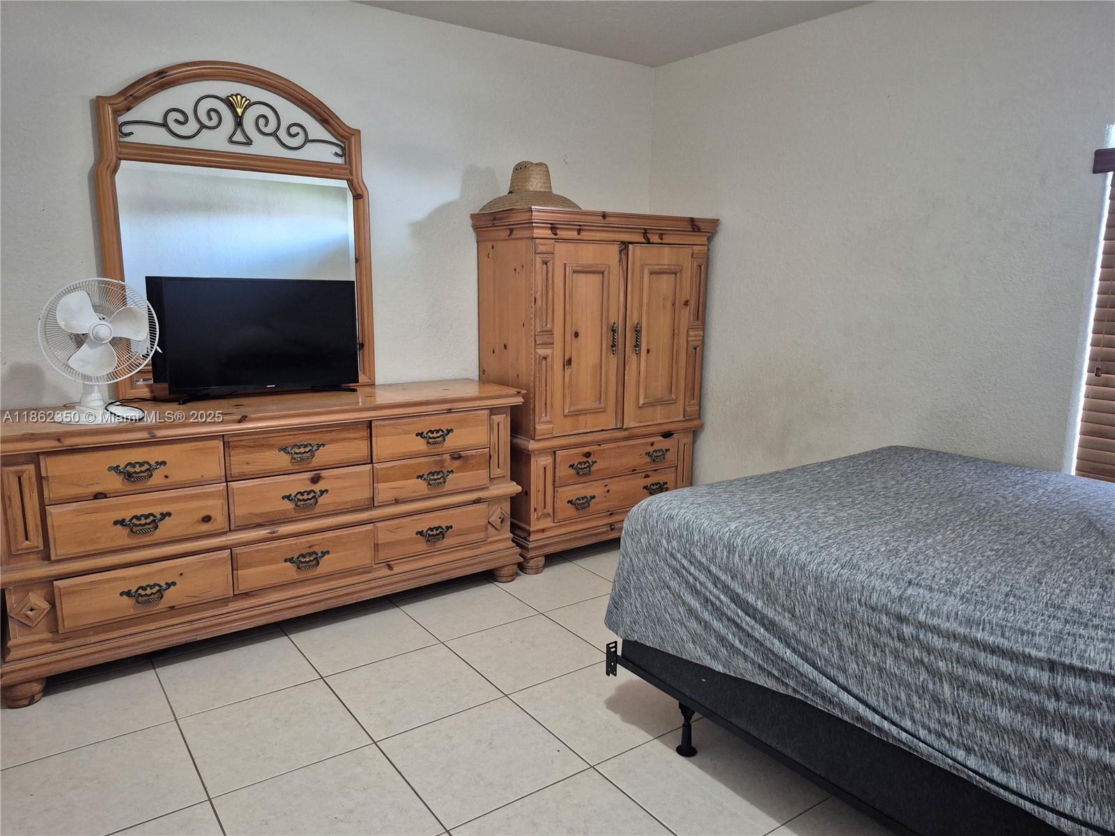 REDLANDS COVE - Residential