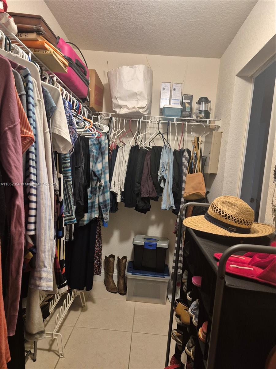 REDLANDS COVE - Residential