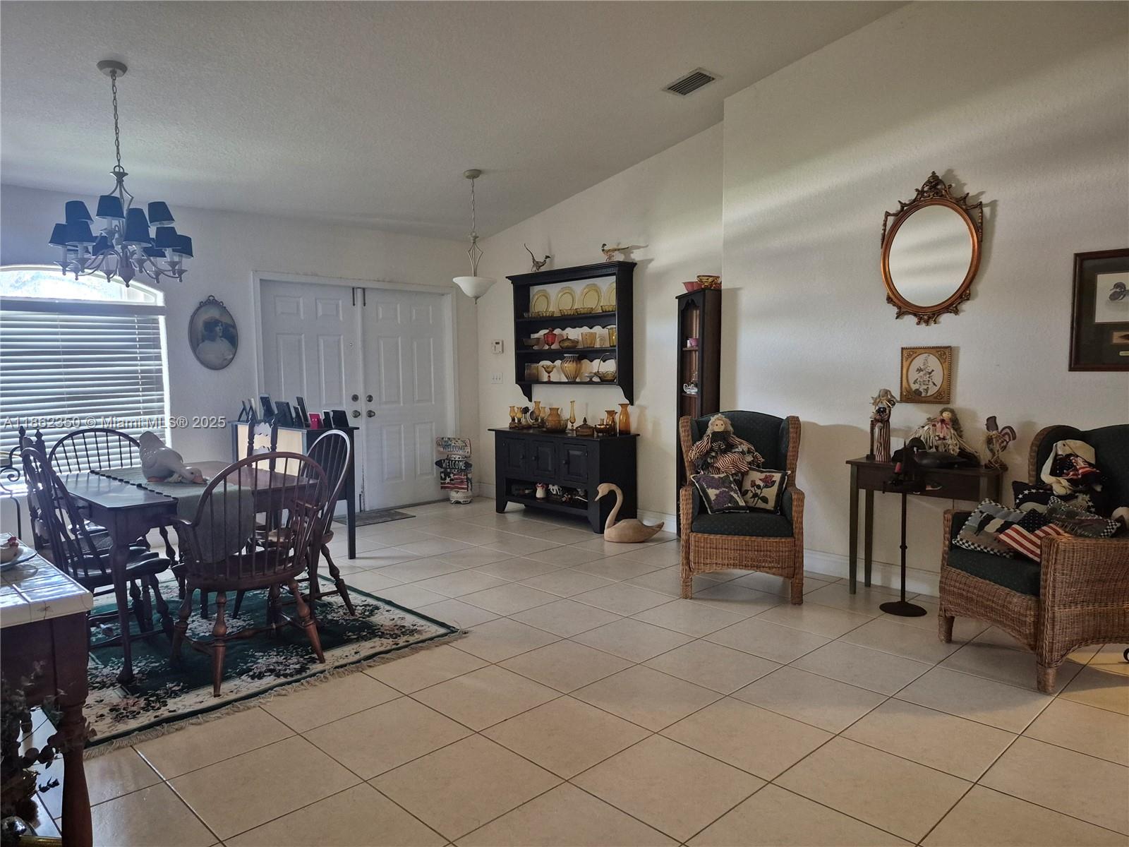 REDLANDS COVE - Residential