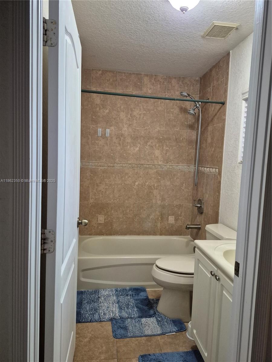 REDLANDS COVE - Residential