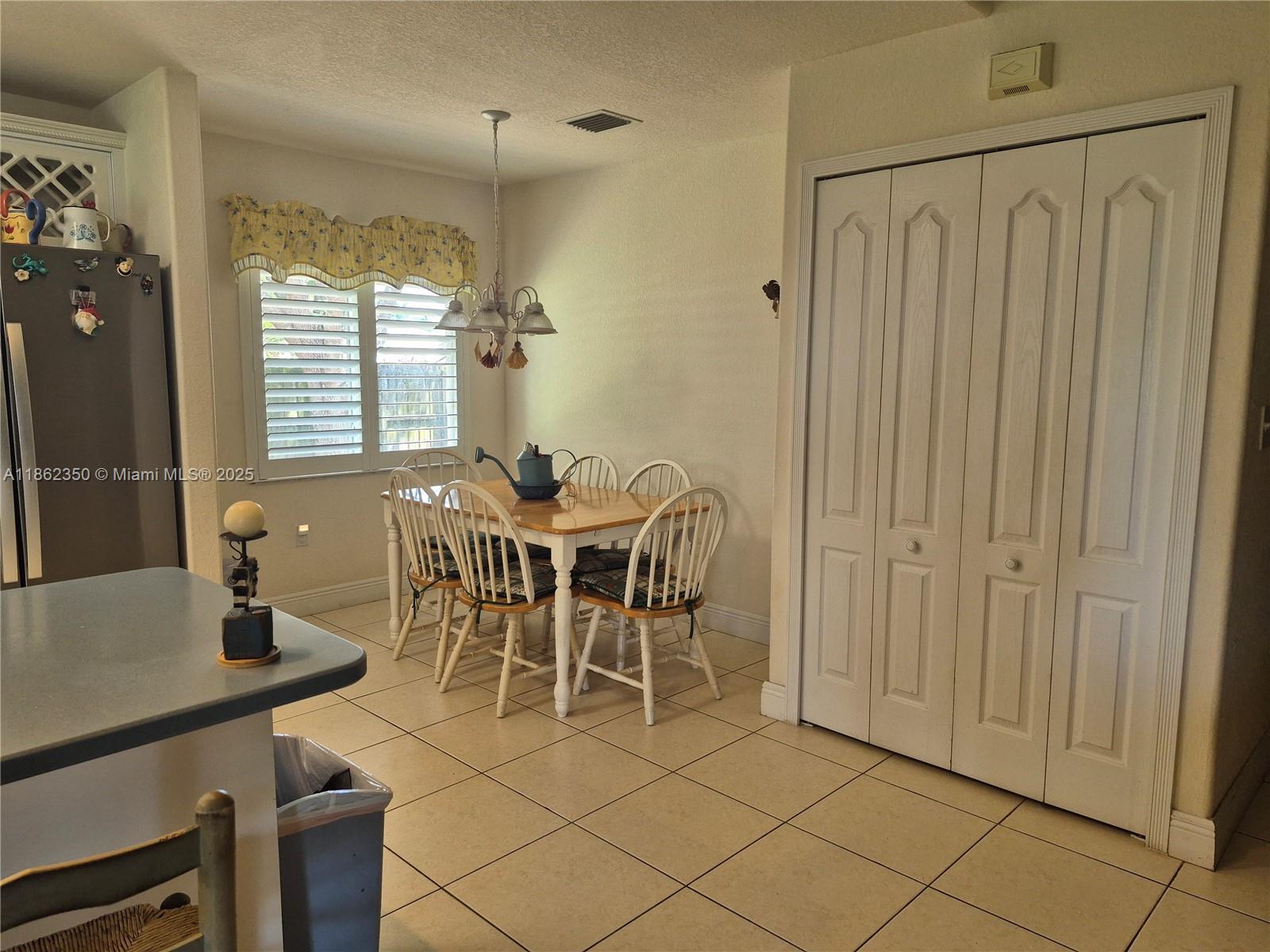 REDLANDS COVE - Residential