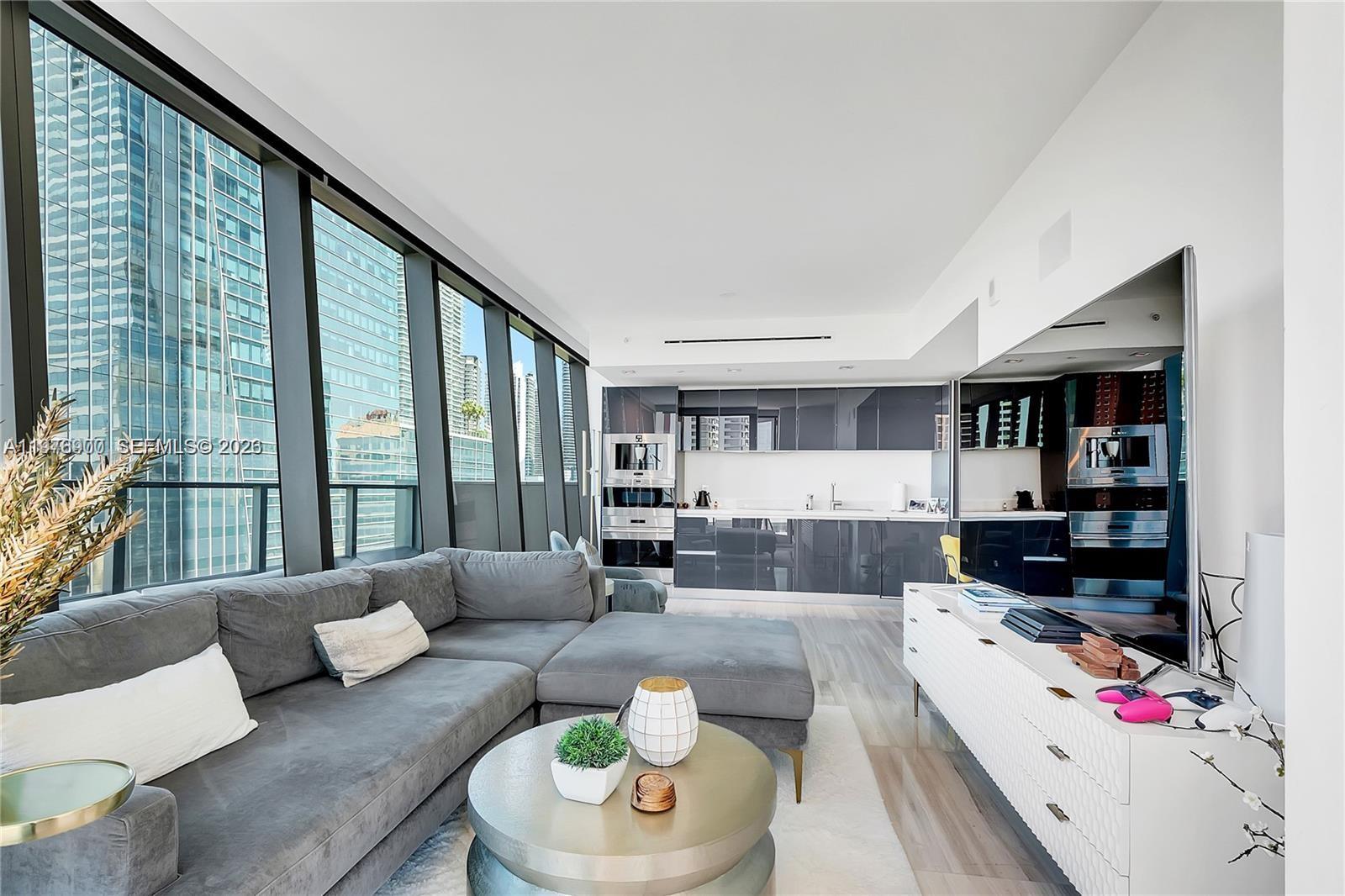 1451 Brickell Ave 904