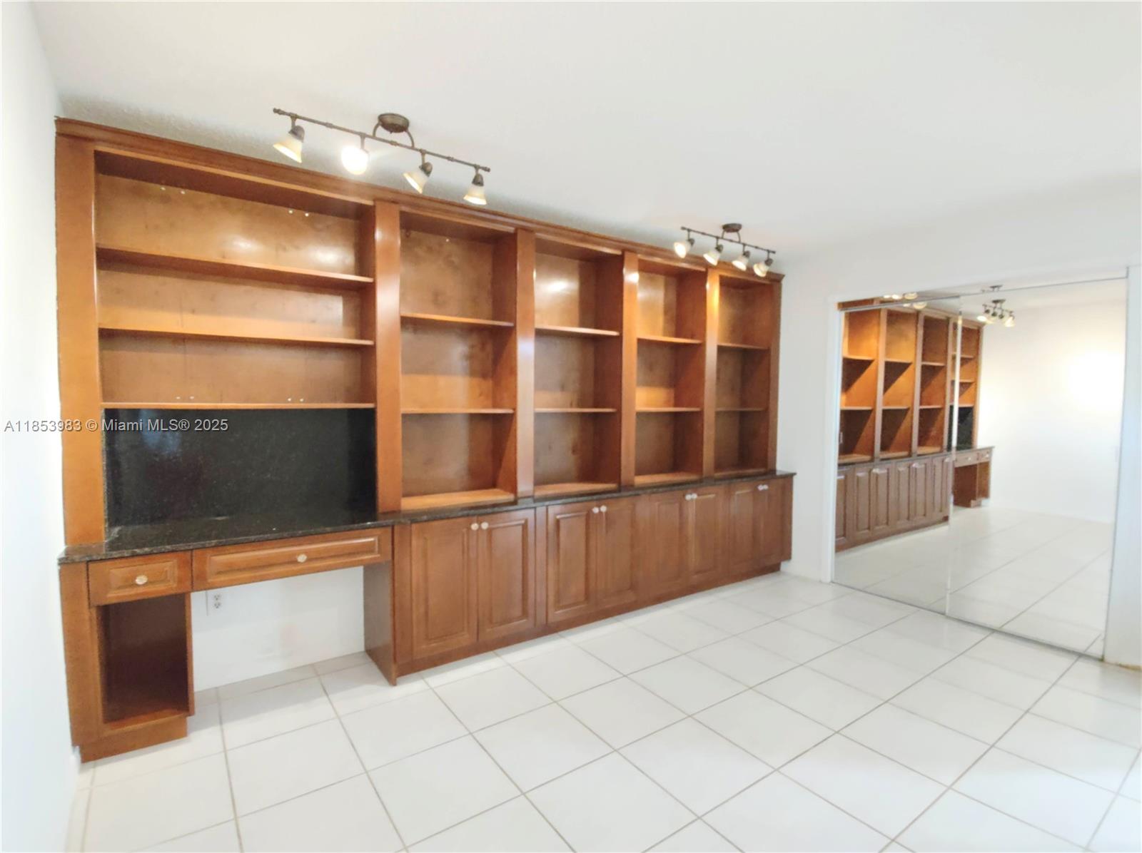 Completely remodeled 3 bedroom 2 bath unit in desireable Miami Lakes. Spacious with lovely view of the lake
Beautiful Lake Front townhome in heart of Miami lakes. Remodeled kitchen and Bathrooms. Great Schools, close to Main Street, and access to major highways. Will not last!
