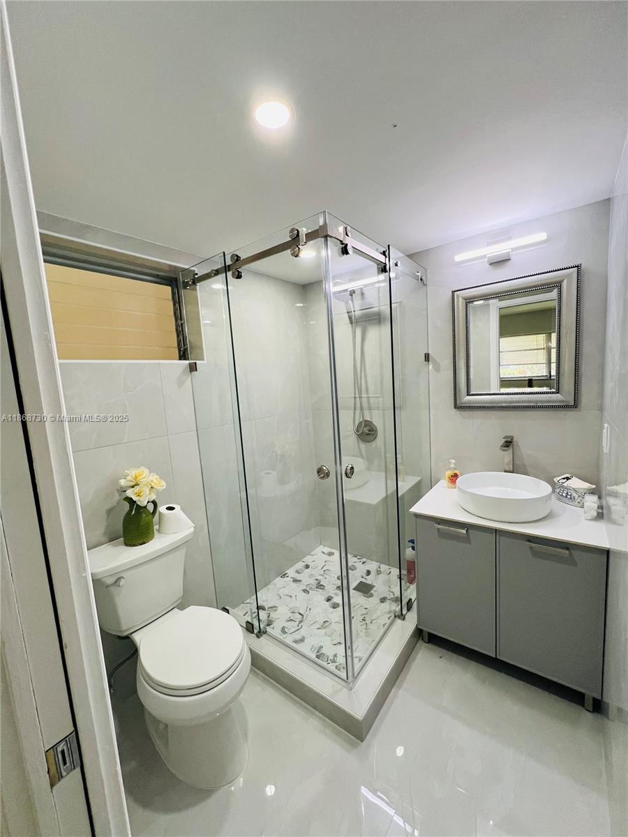 LIGHTHOUSE TERRACE CO-OP - Residential