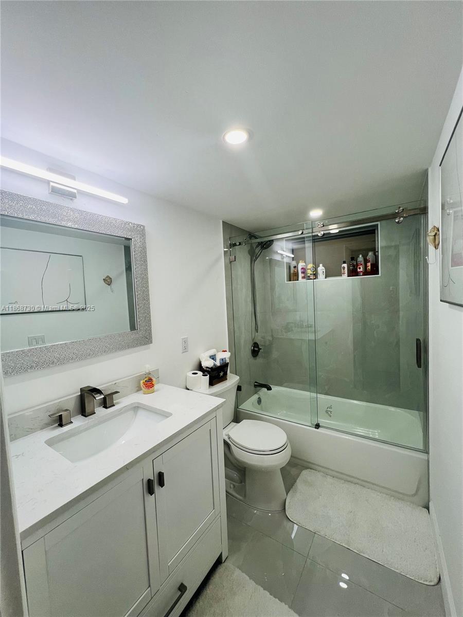 LIGHTHOUSE TERRACE CO-OP - Residential