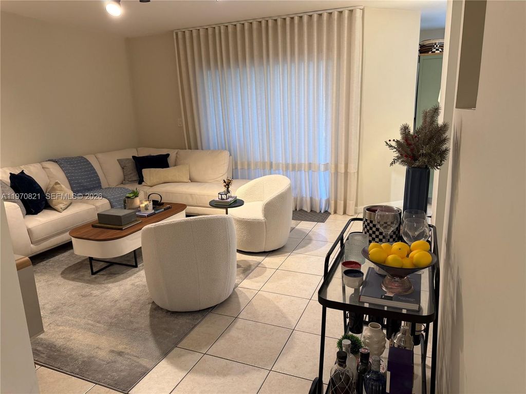 Photo of 882 NW 92nd Ave #882, Plantation, FL 33324 (MLS # A11970821)