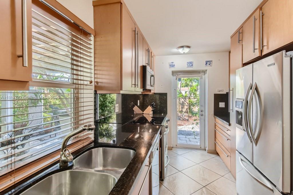 REID MANOR 1ST ADDN - Residential Lease