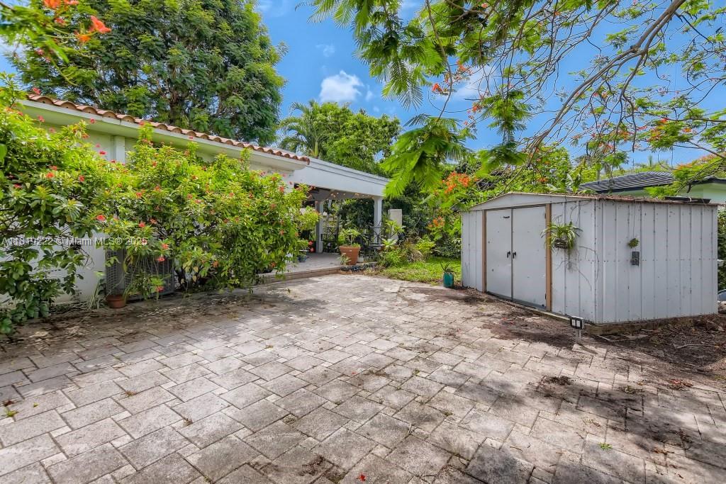 REID MANOR 1ST ADDN - Residential Lease