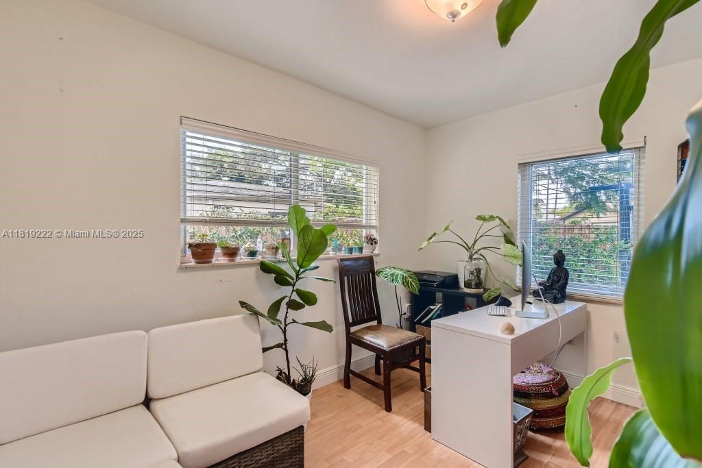 REID MANOR 1ST ADDN - Residential Lease