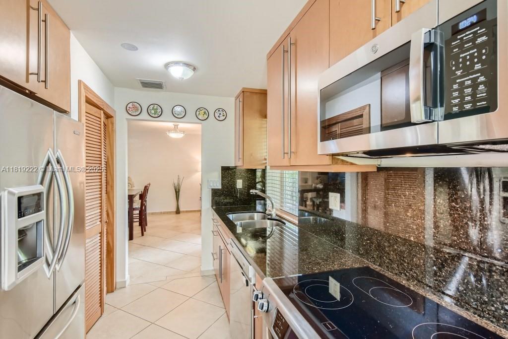 REID MANOR 1ST ADDN - Residential Lease