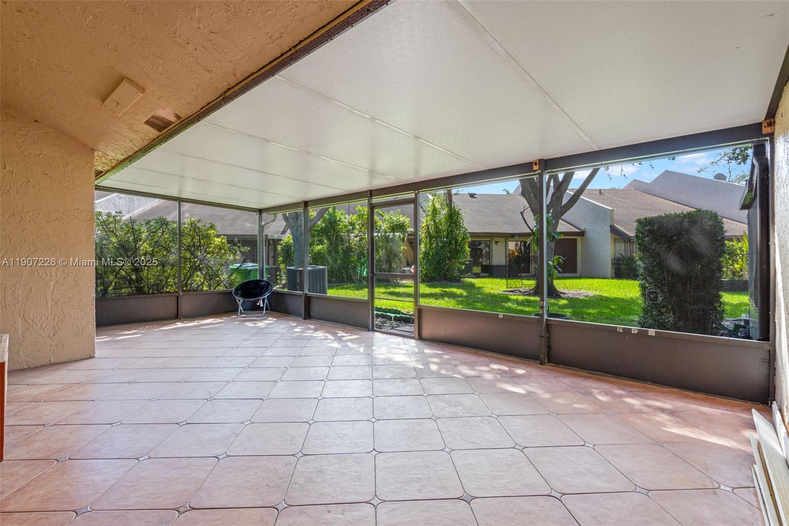 MAPLELEAF PATIO VILLAS AT - Residential