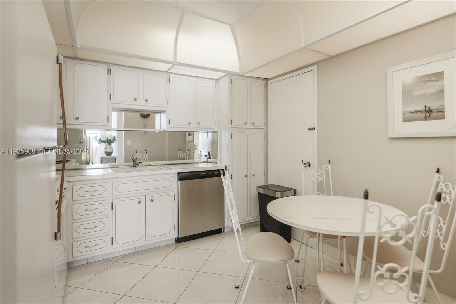 HEMISPHERES CONDO - Residential Lease