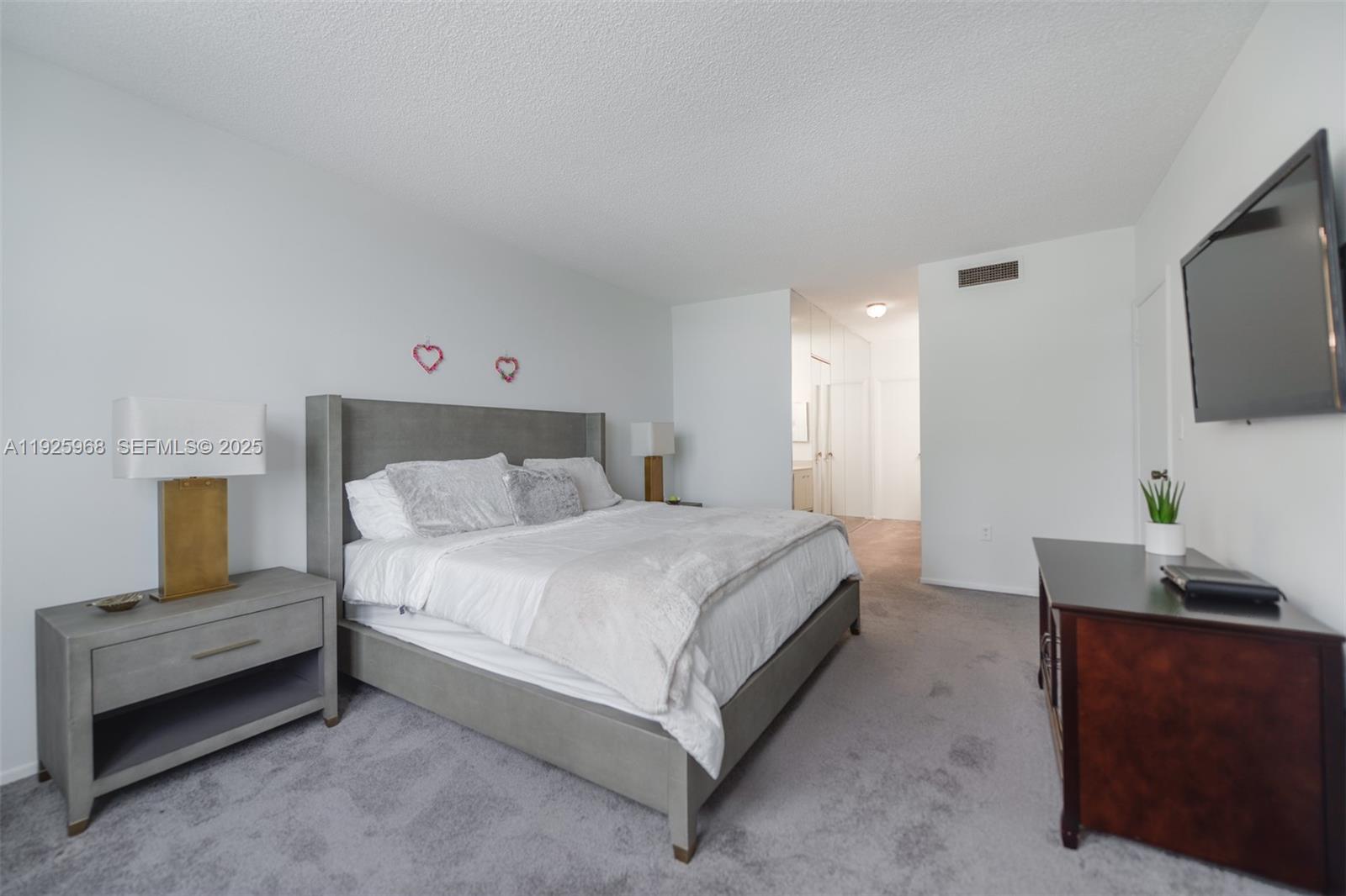 HEMISPHERES CONDO - Residential Lease