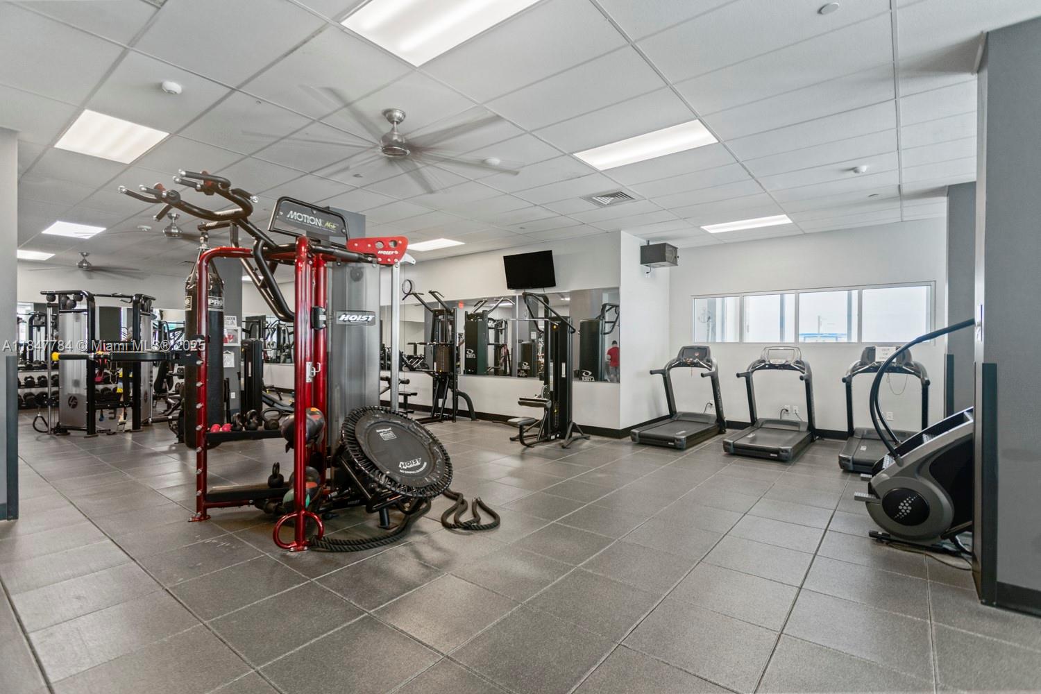 WAVE CONDO - Residential Lease