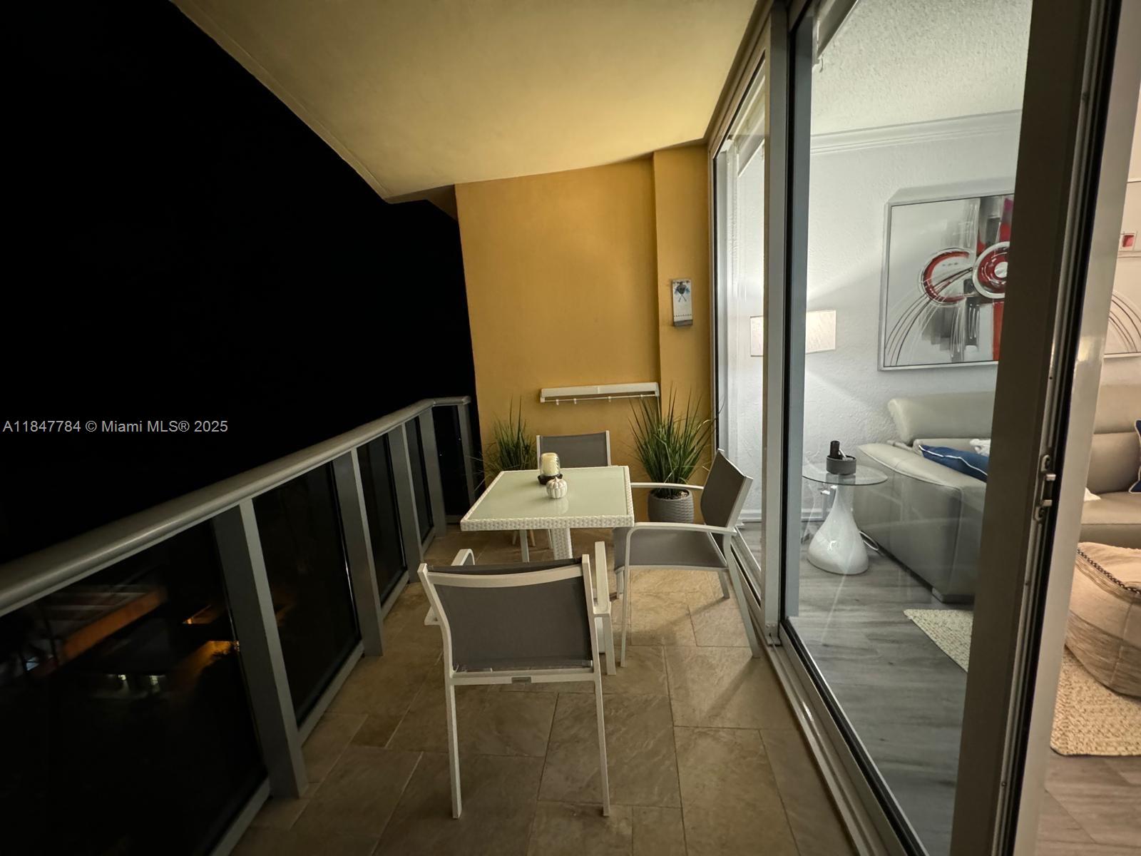 WAVE CONDO - Residential Lease