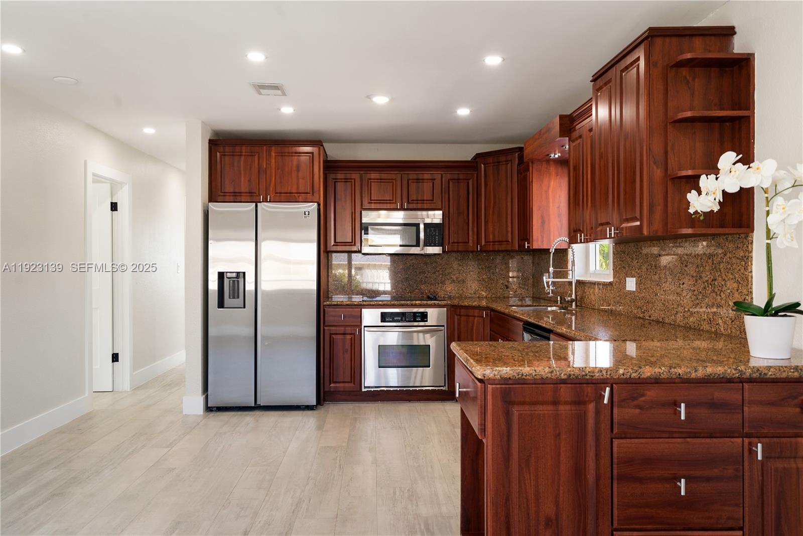 PORT LARGO 5TH ADD - Residential