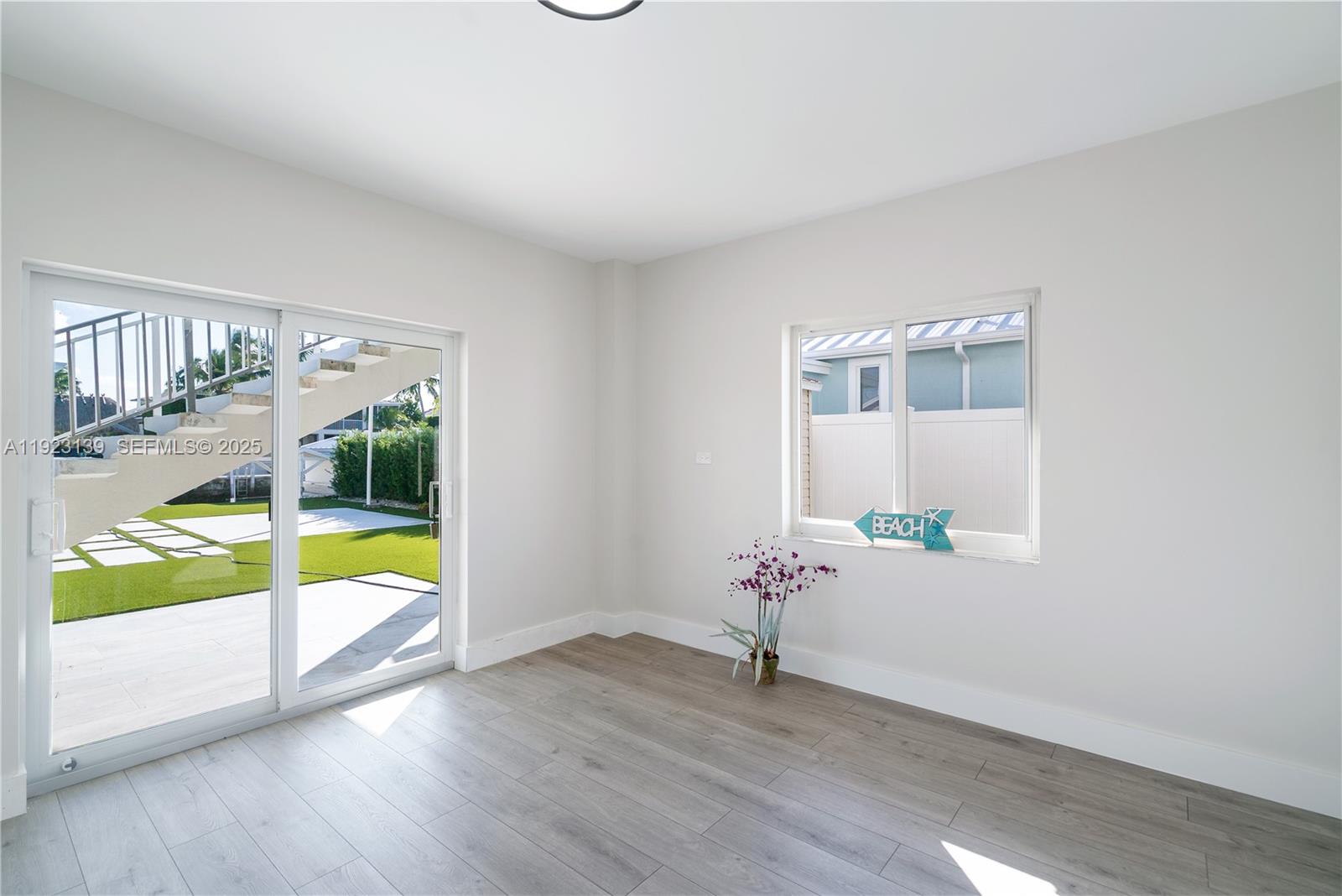 PORT LARGO 5TH ADD - Residential