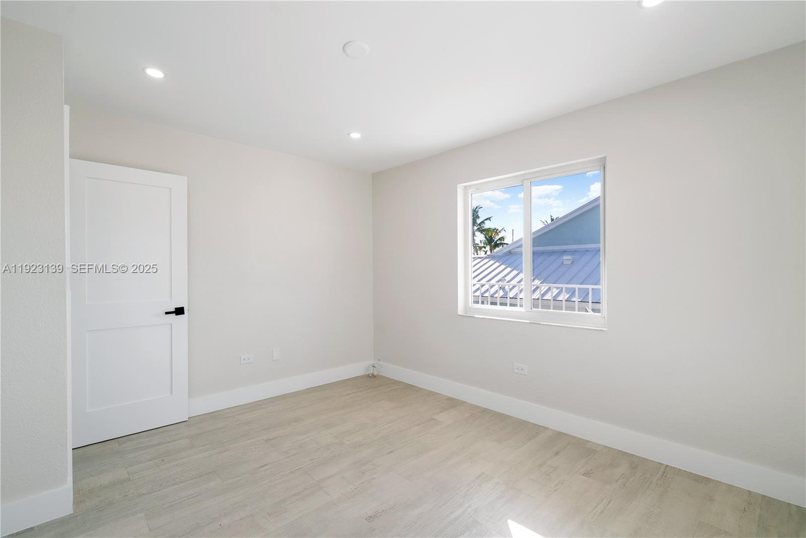 PORT LARGO 5TH ADD - Residential