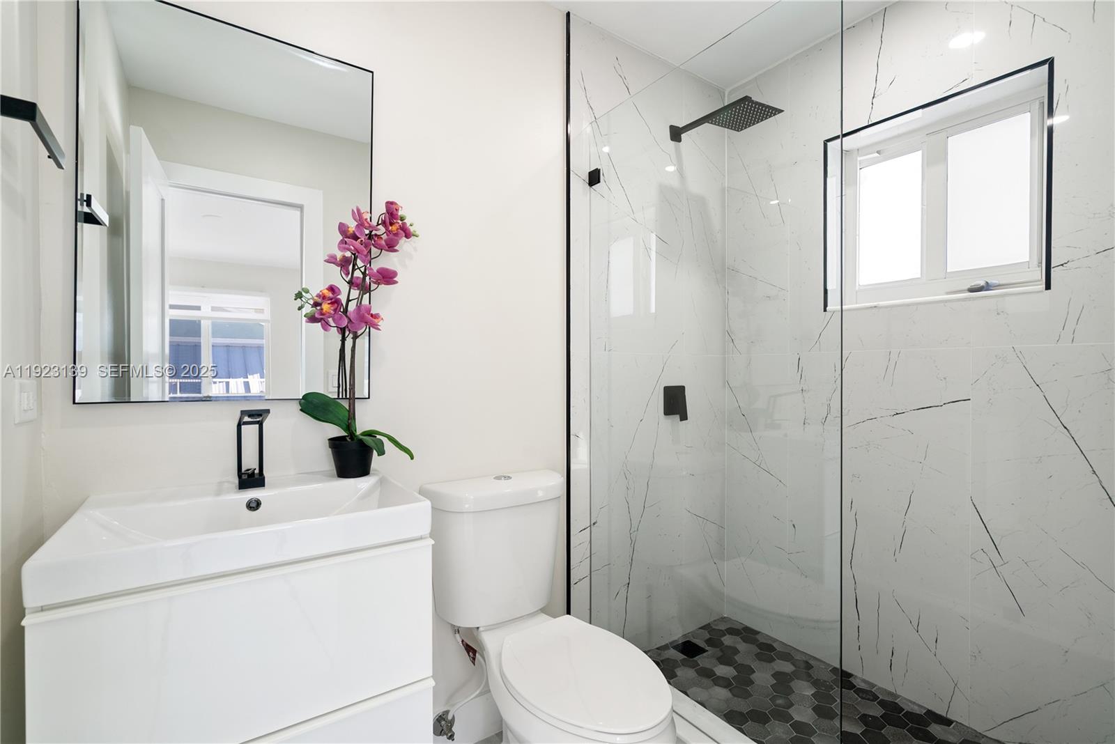 PORT LARGO 5TH ADD - Residential