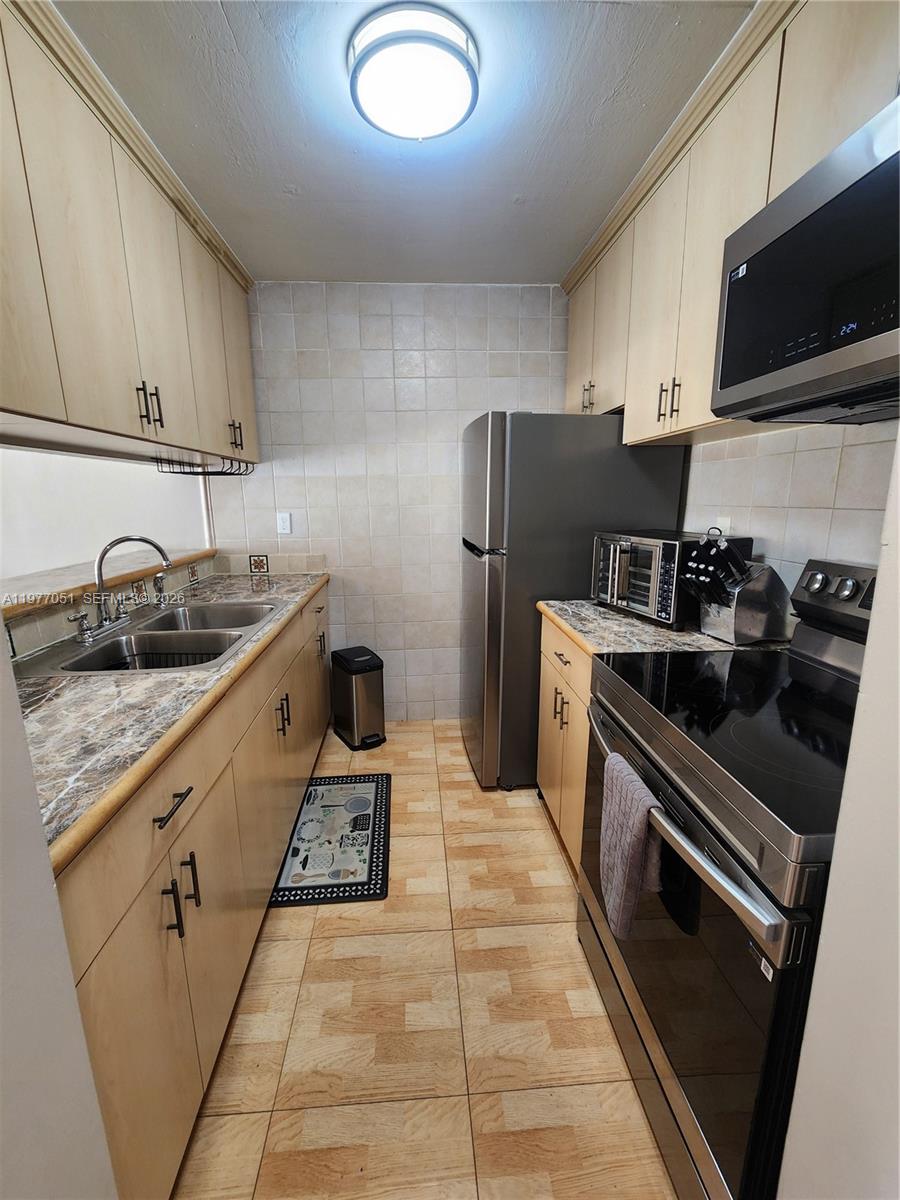 PEPPERMILL KENDALE LKS W - Residential