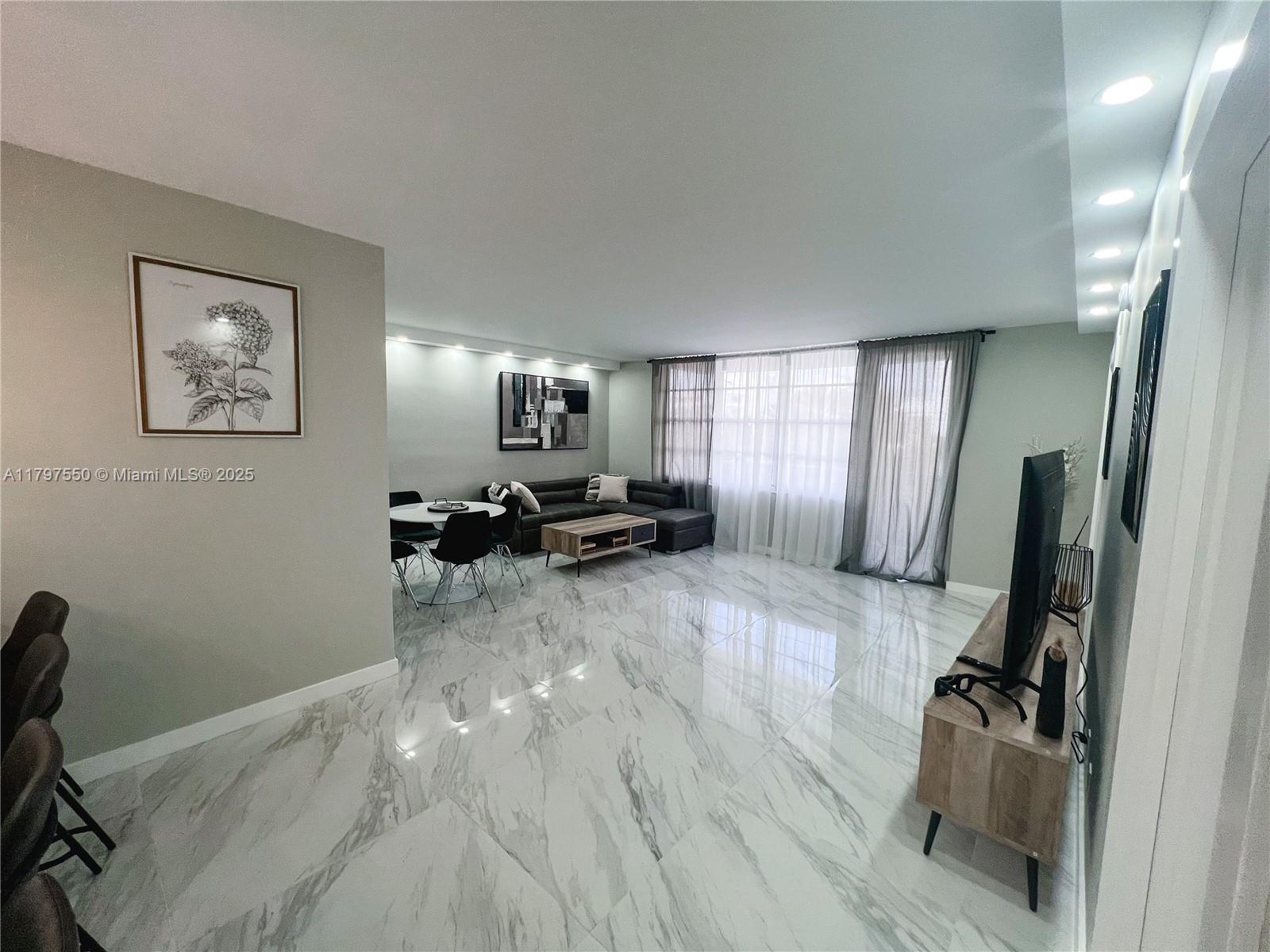 Property for Sale at 3725 S Ocean Dr 425, Hollywood, Broward County, Florida - Bedrooms: 1 
Bathrooms: 1  - $499,000