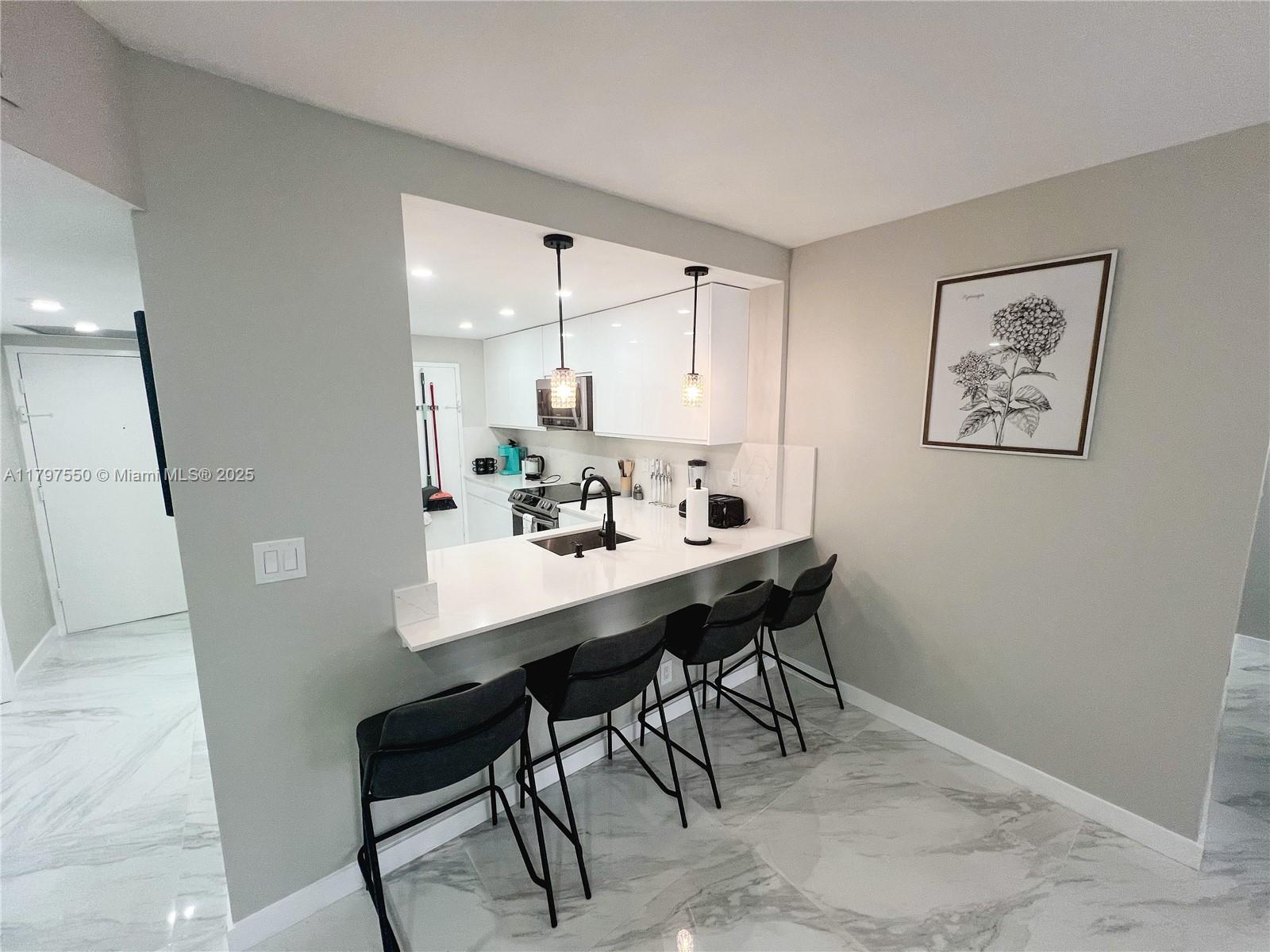 SEA AIR TOWERS CONDO - Residential