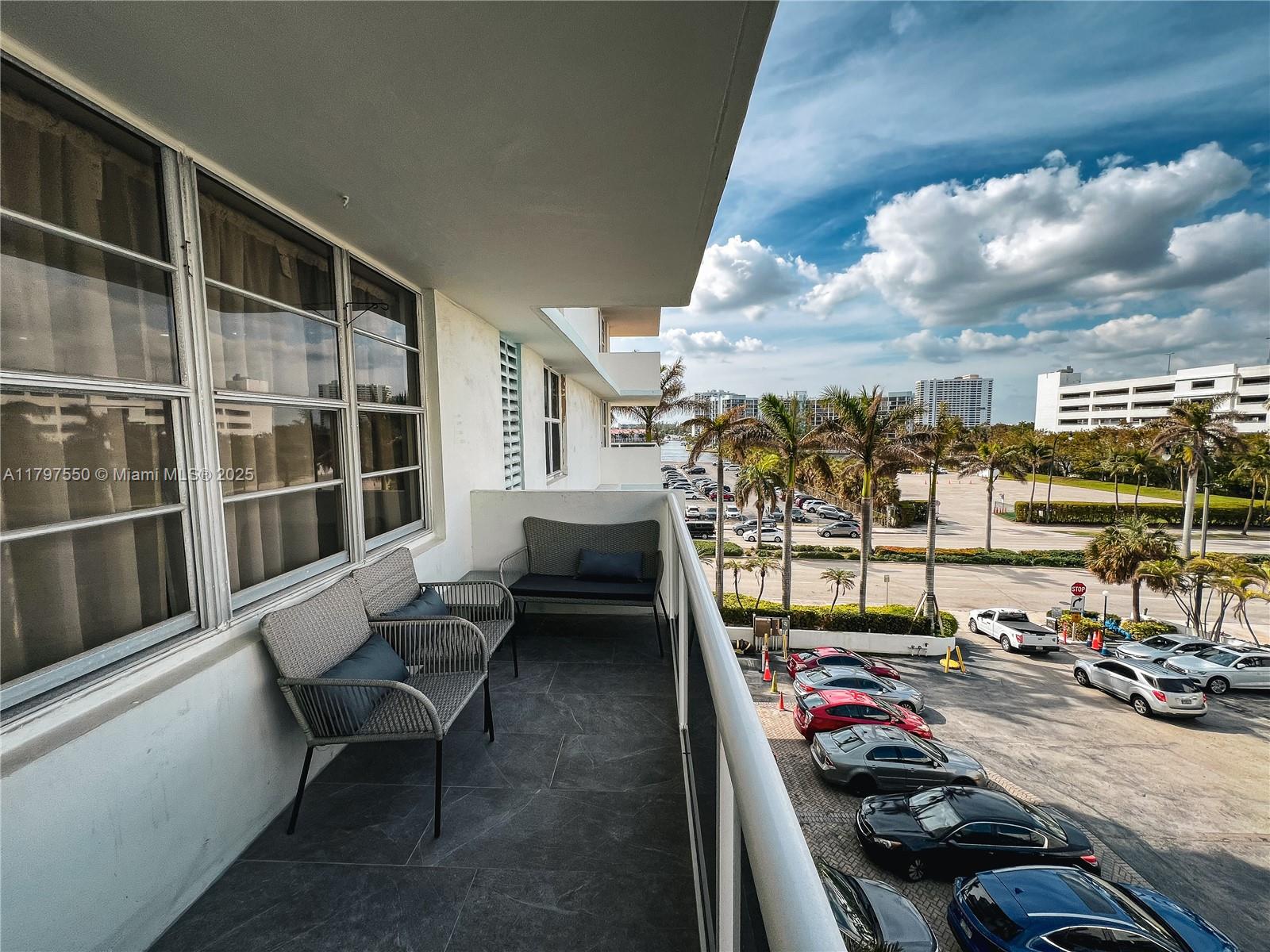 3725 S Ocean Dr 425
