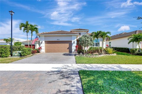 Single Family Residence in Port St. Lucie FL 8723 Vico way Way.jpg