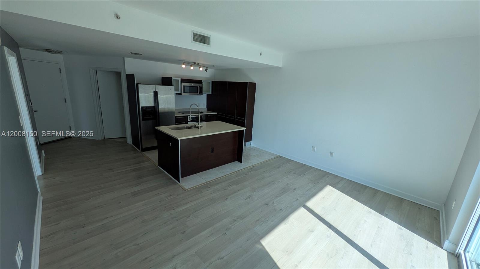 QUANTUM ON THE BAY CONDO - Residential