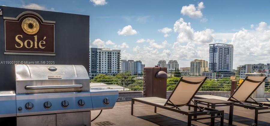 SOLE AT FORT LAUDERDALE C - Residential Lease