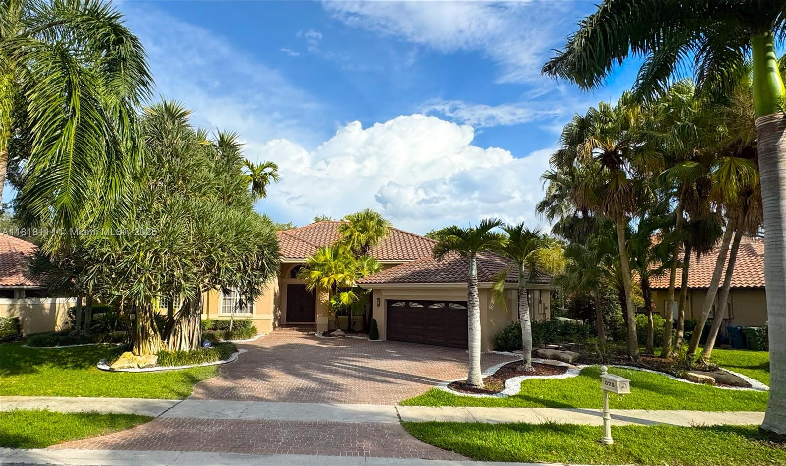 375 Sabal Way