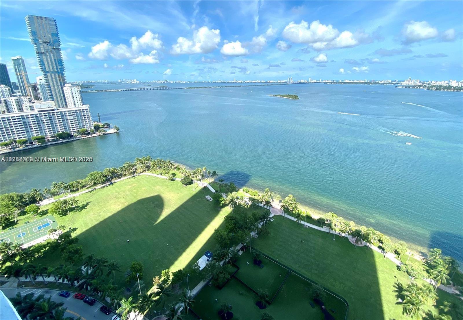 1800 CLUB CONDO - Residential