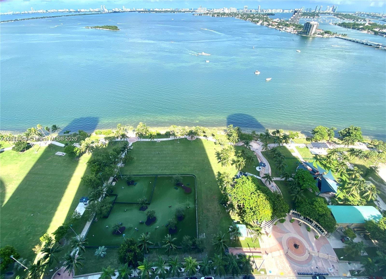 1800 CLUB CONDO - Residential