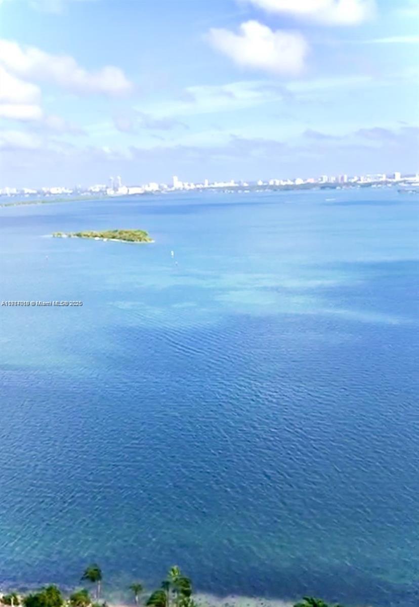 1800 CLUB CONDO - Residential